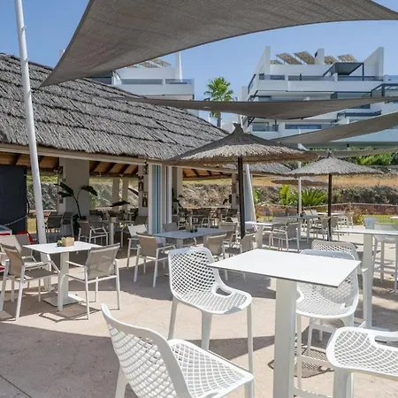 Luxury 3br - Sea Views, Terrace, Garage